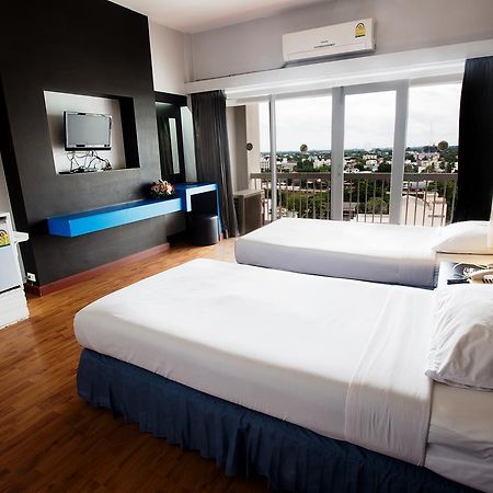 Pailyn Phitsanulok Hotel Eksteriør billede