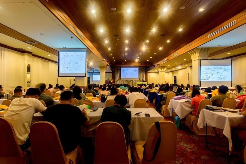 Pailyn Phitsanulok Hotel Eksteriør billede