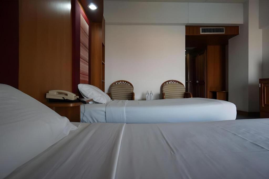 Pailyn Phitsanulok Hotel Eksteriør billede