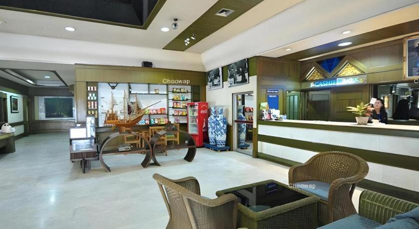 Pailyn Phitsanulok Hotel Eksteriør billede
