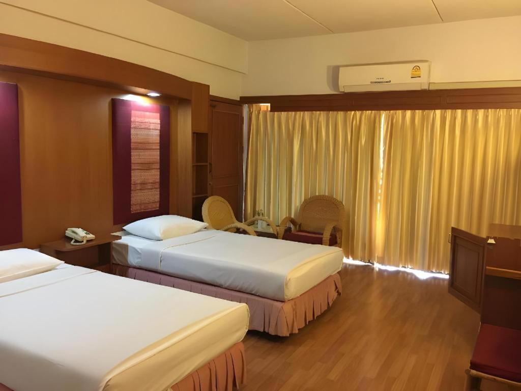 Pailyn Phitsanulok Hotel Eksteriør billede