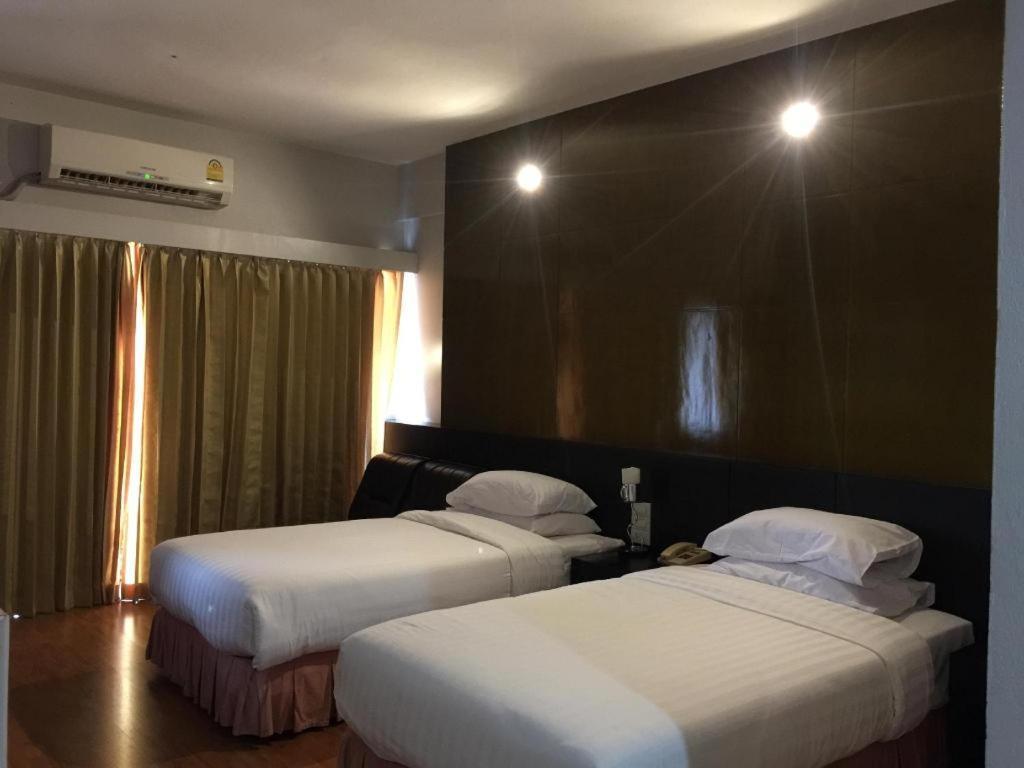 Pailyn Phitsanulok Hotel Eksteriør billede