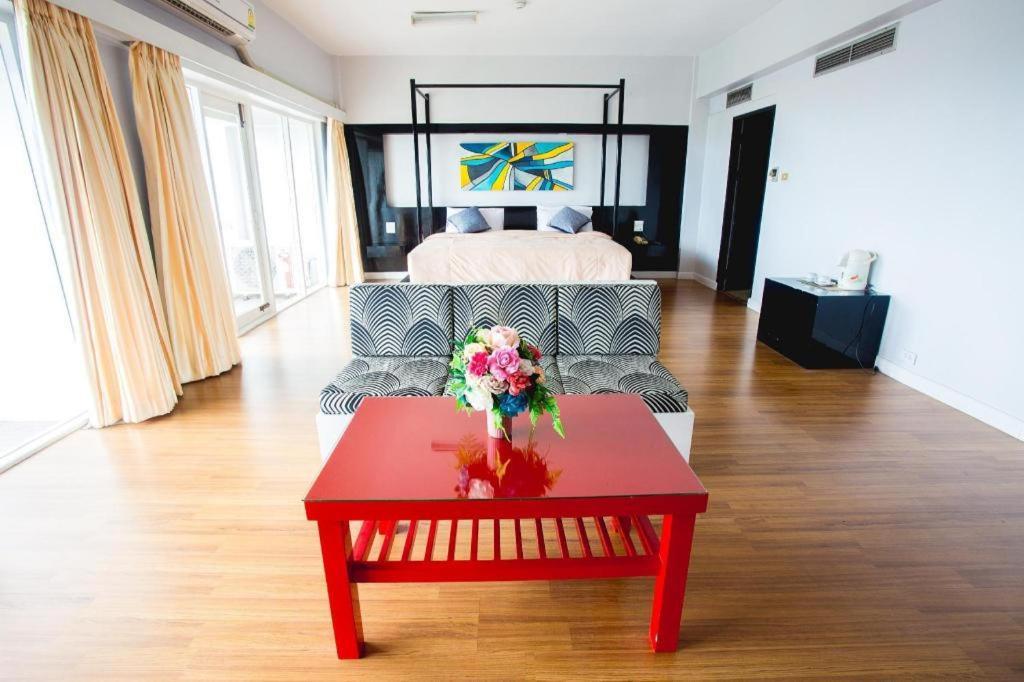 Pailyn Phitsanulok Hotel Eksteriør billede