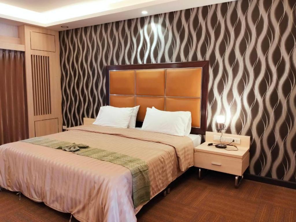 Pailyn Phitsanulok Hotel Eksteriør billede