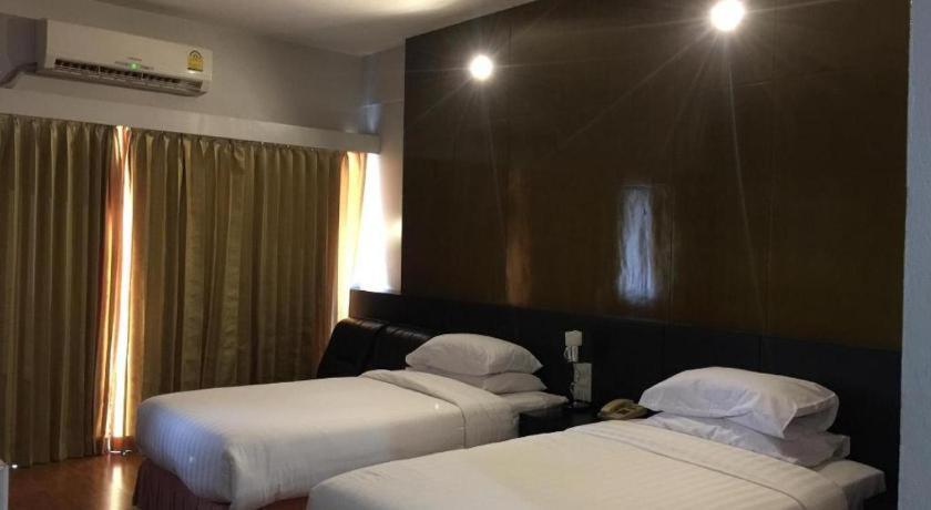 Pailyn Phitsanulok Hotel Eksteriør billede