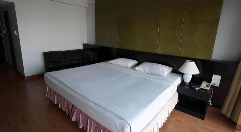 Pailyn Phitsanulok Hotel Eksteriør billede
