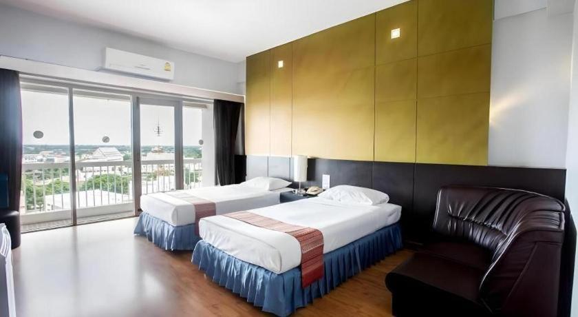 Pailyn Phitsanulok Hotel Eksteriør billede