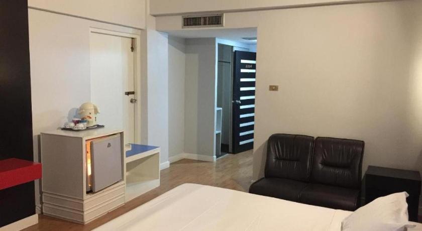 Pailyn Phitsanulok Hotel Eksteriør billede