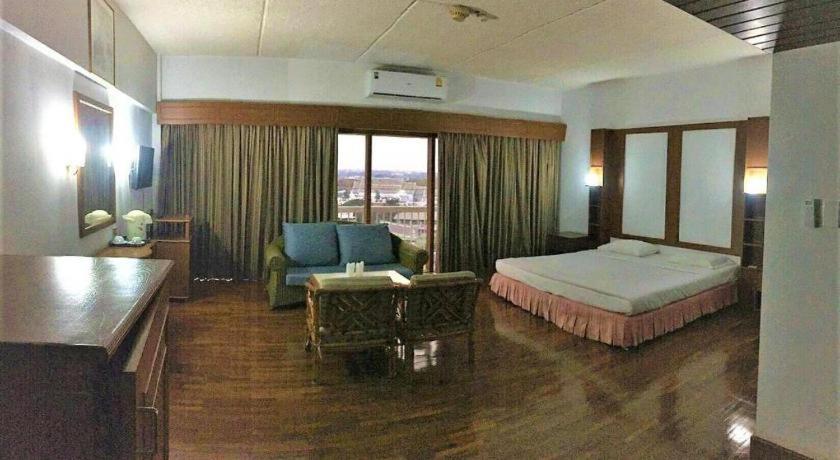 Pailyn Phitsanulok Hotel Eksteriør billede