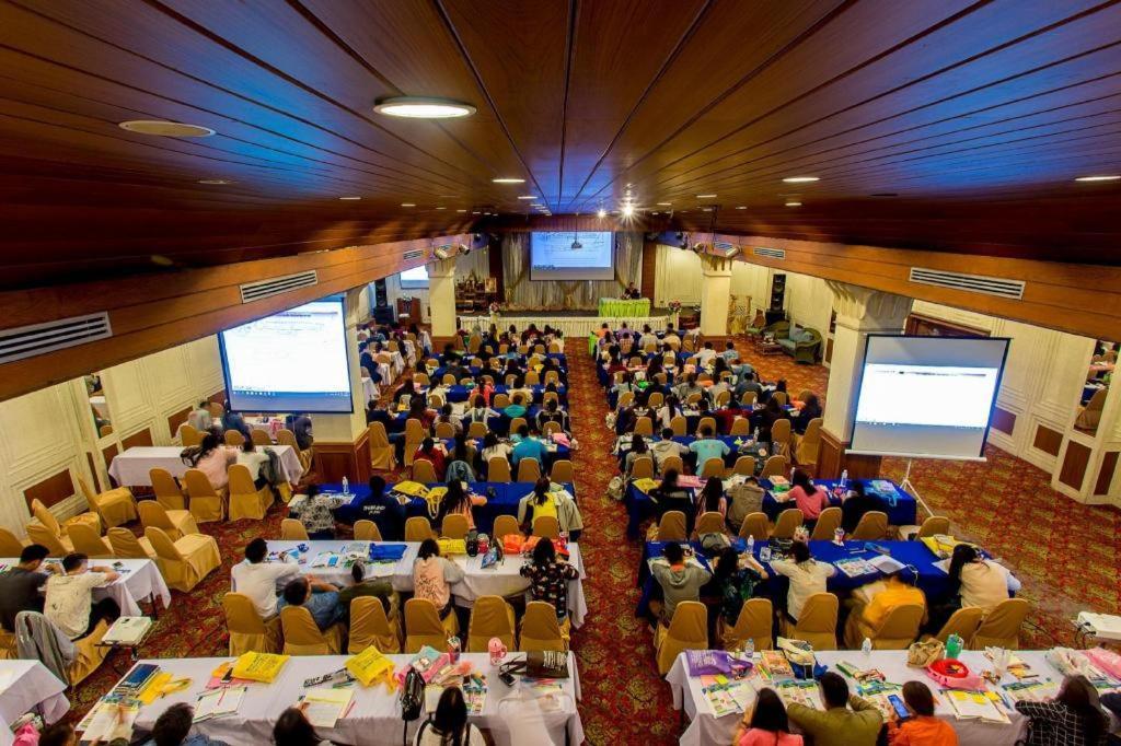 Pailyn Phitsanulok Hotel Eksteriør billede